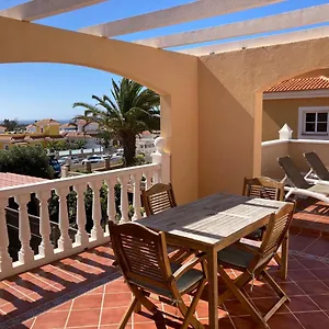 https://las-rocas-golf-and-sea.in-canary-islands.com